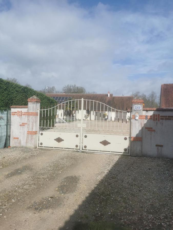 Agréable chambre d’hôte à la campagne Villefranche-sur-Cher Exterior foto